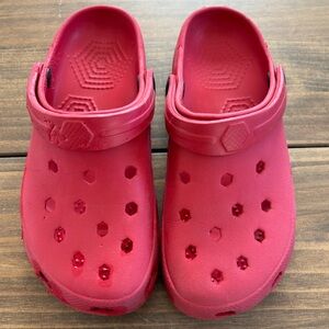 No Boundaries Red Rubber Slip-On Clogs 8